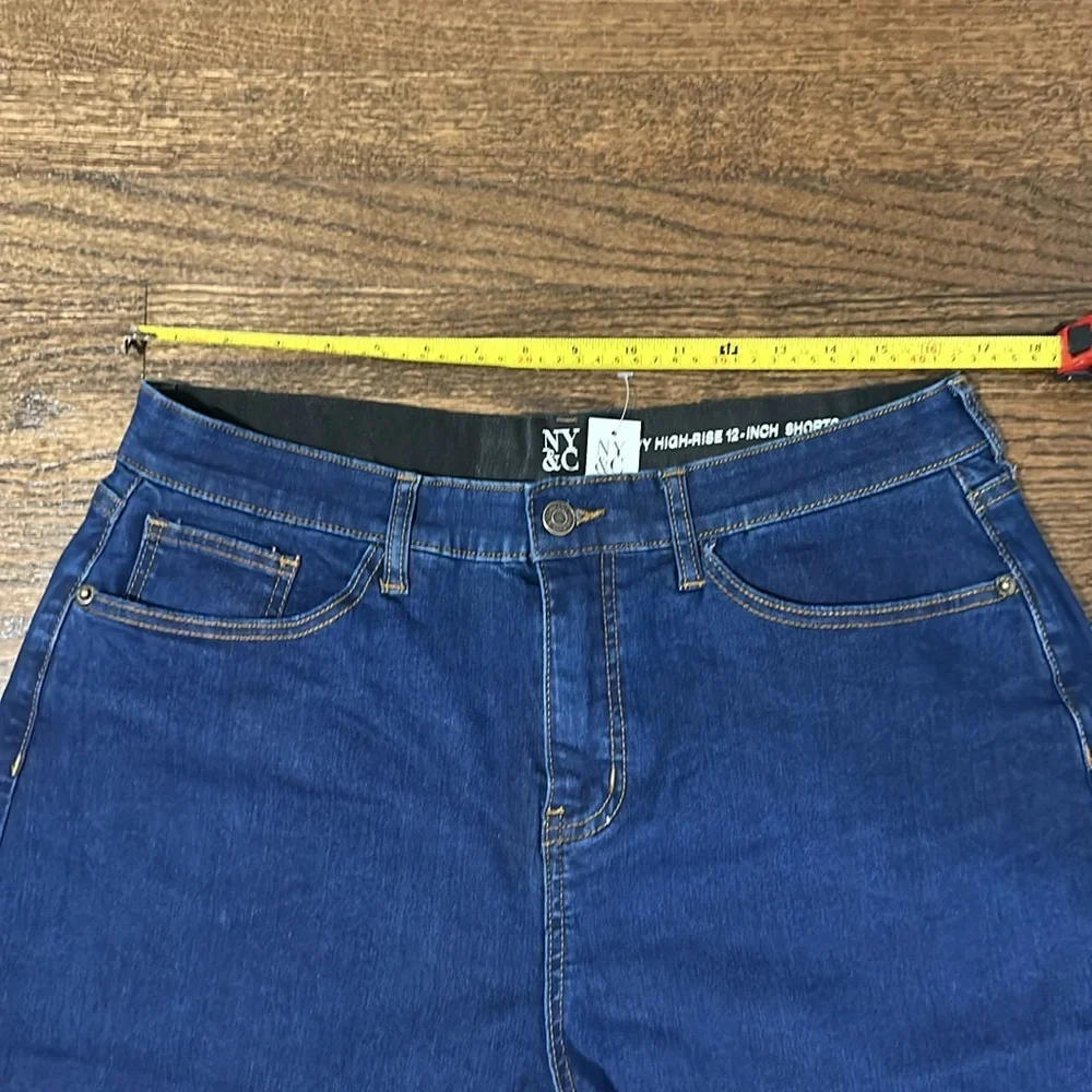 New York and Company Curvy Stretch High Rise 12-Inch Cut Off Blue Jean Shorts 16 - Picture 6 of 9